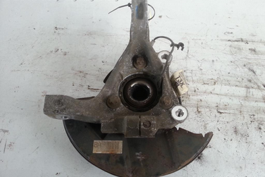 Opel Vectra C Achsschenkel vorn links 1.9CDTI 110kw 284mm Bj 06